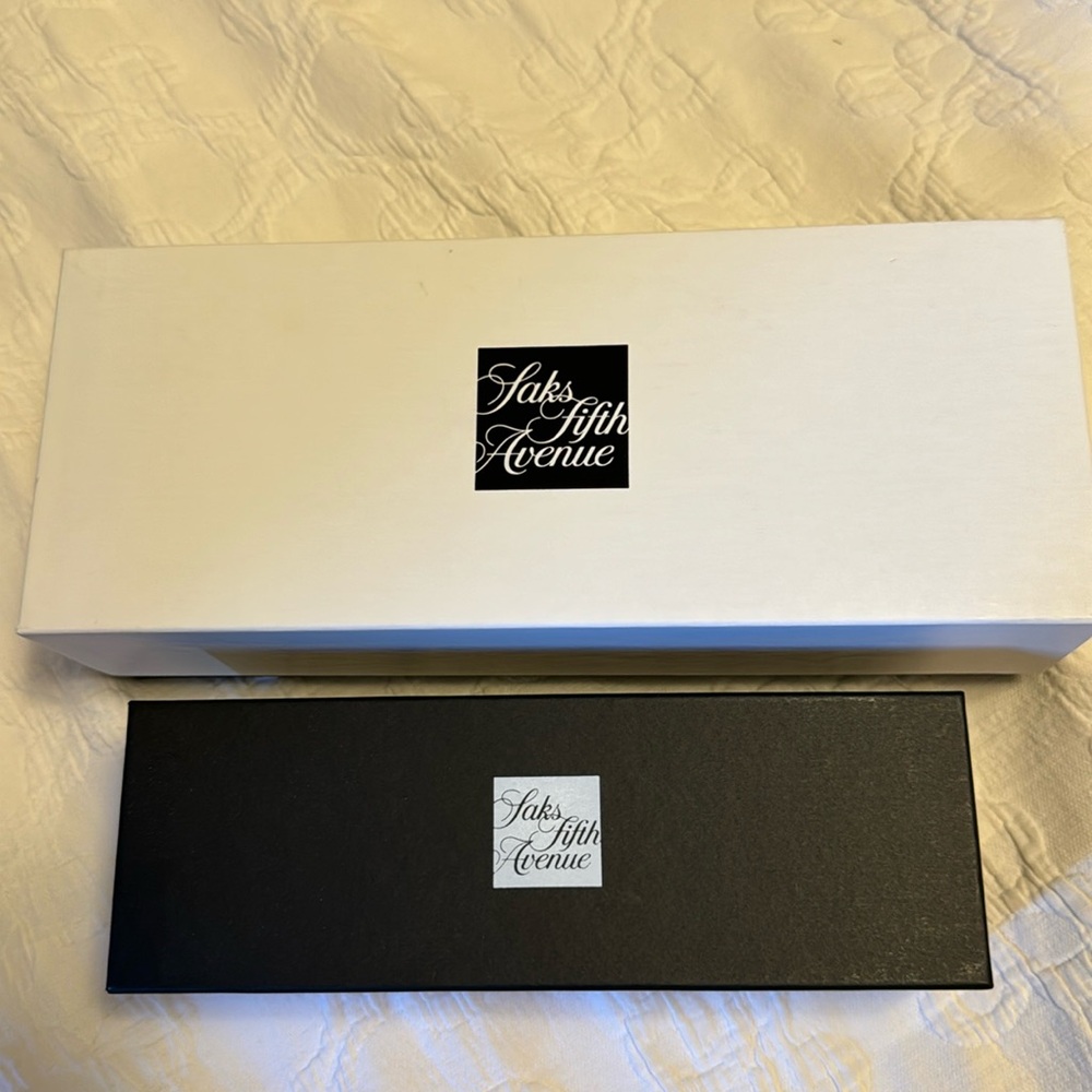 Saks fifth avenue boxes
